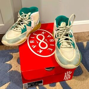 Kyrie Infinity Basketball 🏀 Sneakers